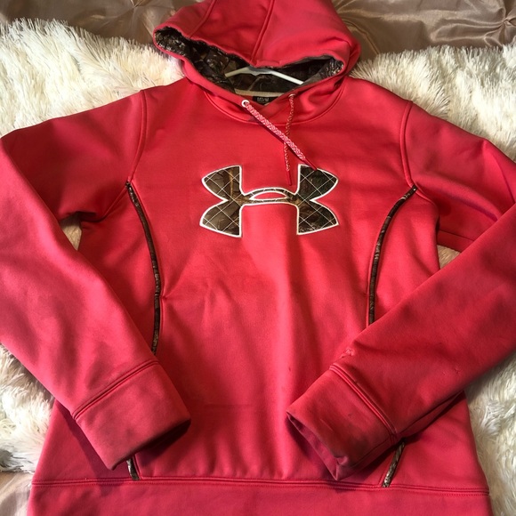 Under Armour Tops - Under Armour hoodie